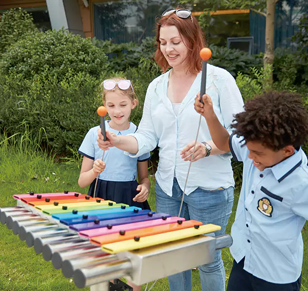 Uwanja wa michezo wa watoto wa ndani