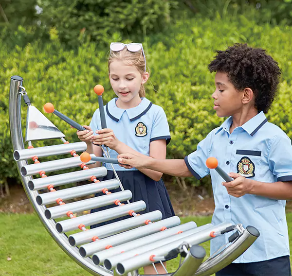 Uwanja wa michezo wa nje